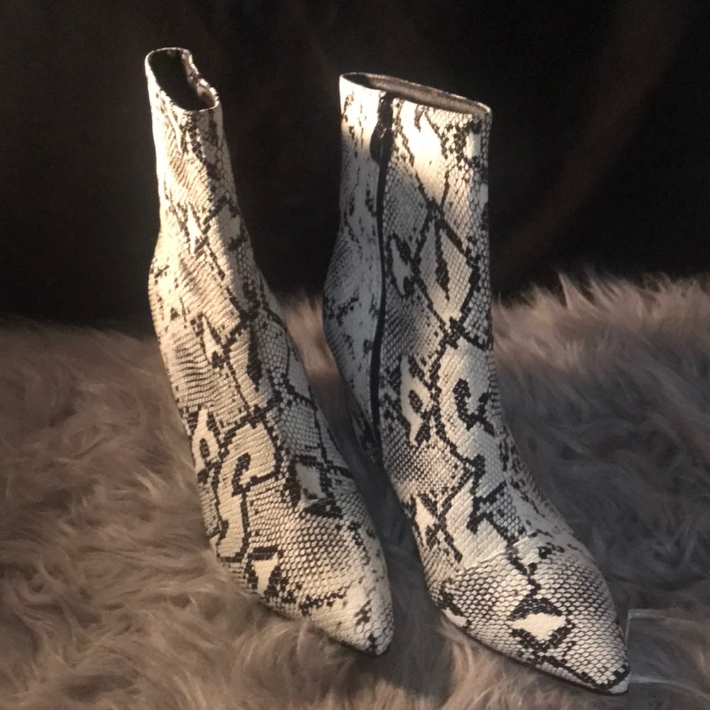 Python Print Short Boots, Good condition